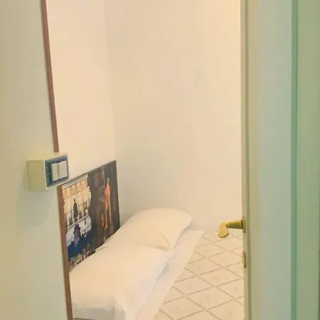 Flamina 9 B&B ローマ